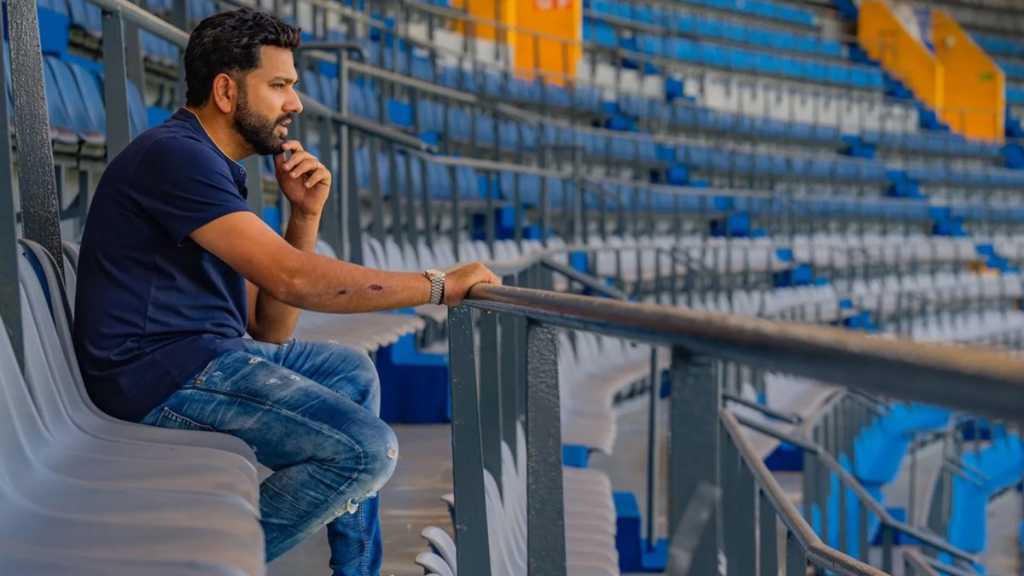 “ஒரு காலத்துல வான்கடே மைதானத்தில் நுழையக்கூட அனுமதிக்கல”… ஆனா இப்ப ஒரு மேடைக்கே என் பெயர் இருக்கு… ரோகித் சர்மா உருக்கம்…!!!