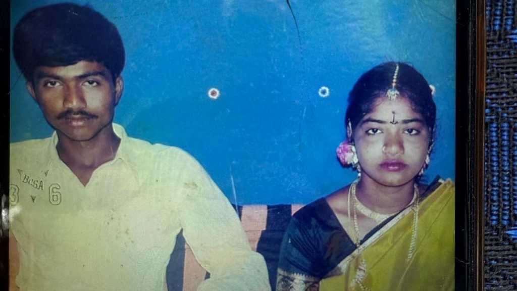 “குழந்தைகளுக்கு பிஸ்கட் வாங்க சென்ற மனைவி”… நடு ரோட்டில் கணவன் செஞ்ச கொடூரம்… போலீஸிடம் பிடித்துக் கொடுத்த மக்கள்… பரபரப்பு சம்பவம்.!!