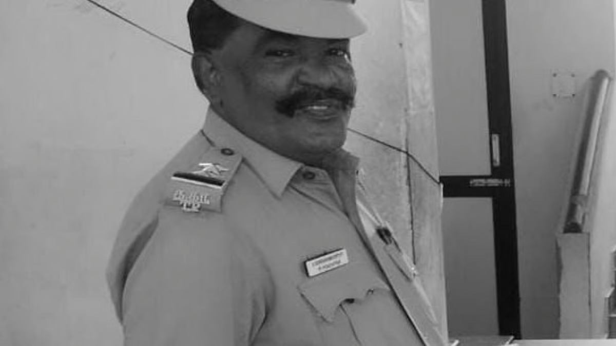 ஓடும் பேருந்திலிருந்து நிலை தடுமாறி வெளியே விழுந்த காவல் உதவி ஆய்வாளர்… சம்பவ இடத்திலேயே பரிதாபமாக உயிரிழப்பு…!!!