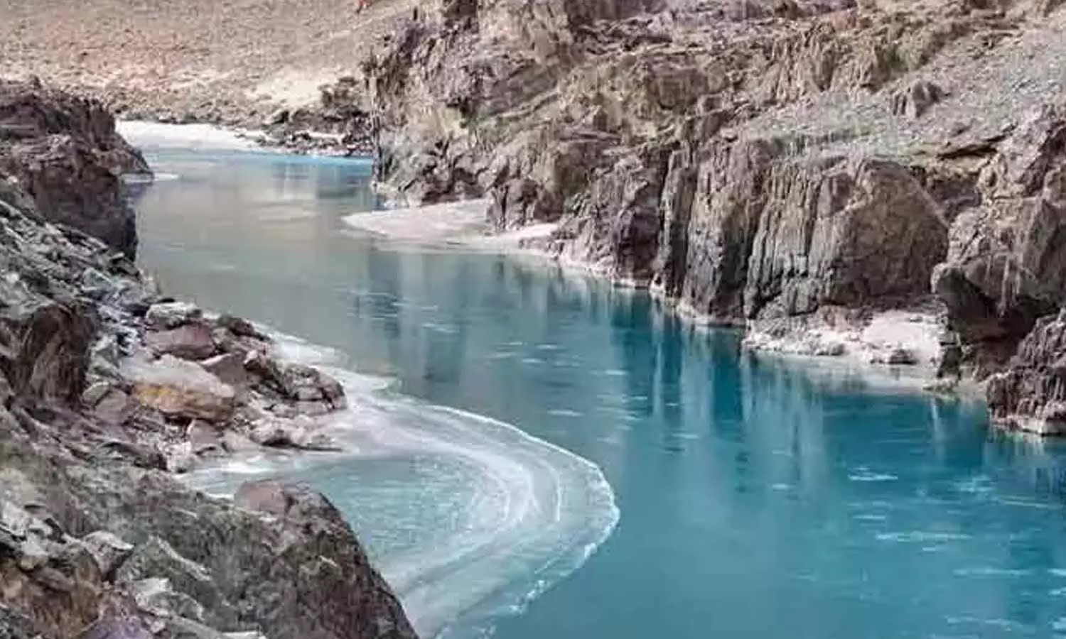 “போர் முடிந்தாலும் அட்டாரி வாகா எல்லை மூடல், சிந்து நதிநீர் ஒப்பந்தம் அமலில் தான் இருக்கும்”… மத்திய அரசு திட்டவட்டம்..!!