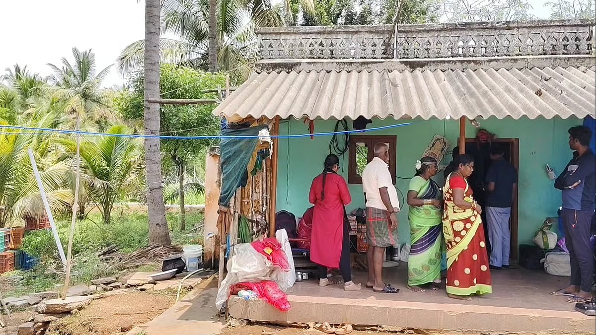 இரவில் தோட்டத்து வீட்டில் நுழைந்த 7 பேர்… ரூ 3.60லட்சம் பணம் உட்பட 8.5 சவரன் நகை கொள்ளை… பரபரப்பு சம்பவம்…!!