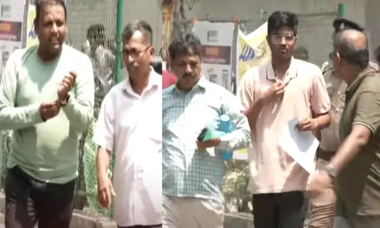 “டி-ஷர்டை கழட்டி கொடுங்க”… இல்லன்னா உங்க அப்பா கிட்ட இருந்து வாங்கி போடுங்க… கடைசியாக நீட் தேர்வுக்கு அனுமதிக்கப்பட்ட மாணவன்..!!!!