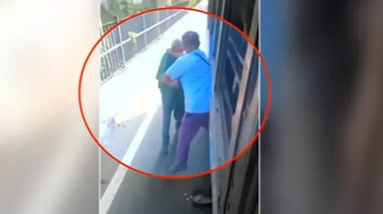 இருக்கையில் அமரக்கூடாது….  முதியவரை தாக்கிய ஓட்டுனர் மற்றும் நடத்துனர் சஸ்பெண்ட்…!!!