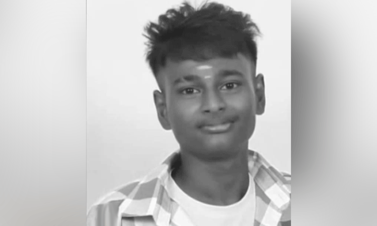 “11ஆம் வகுப்பு தேர்வில் தோல்வி”… வேதனையில் தவித்த மாணவன்… ரயில் முன் பாய்ந்து தற்கொலை… கதறி துடிக்கும் பெற்றோர்.!
