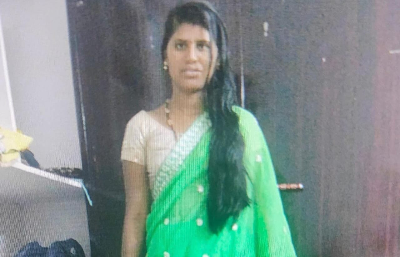 “வயிறு வலியால் துடித்த 8 மாத கர்ப்பிணி”… 5 மணிக்கே சென்றும் 9 மணிக்குத்தான் சிகிச்சை… அலட்சியத்தால் பறிபோன உயிர்…!!!