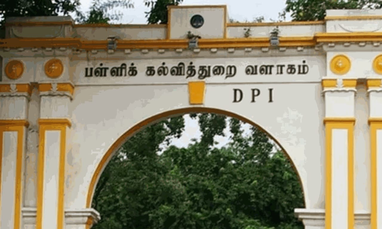 தமிழகம் முழுவதும் பள்ளிகள் திறக்கும் ஜூன் 2-ம் தேதியே…. பறந்தது முக்கிய உத்தரவு… பள்ளிக்கல்வித்துறை அதிரடி..!!!