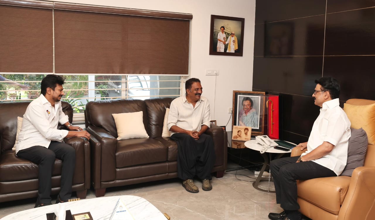 ரூட் மாறுதே…! “பாஜகவுக்கு எதிர்ப்பு, திமுகவுக்கு ஆதரவு”… உதயநிதியின் பக்கம் நடிகர் விஜயின் வில்லன் நடிகர்… பரபரப்பில் அரசியல் களம்..!!!