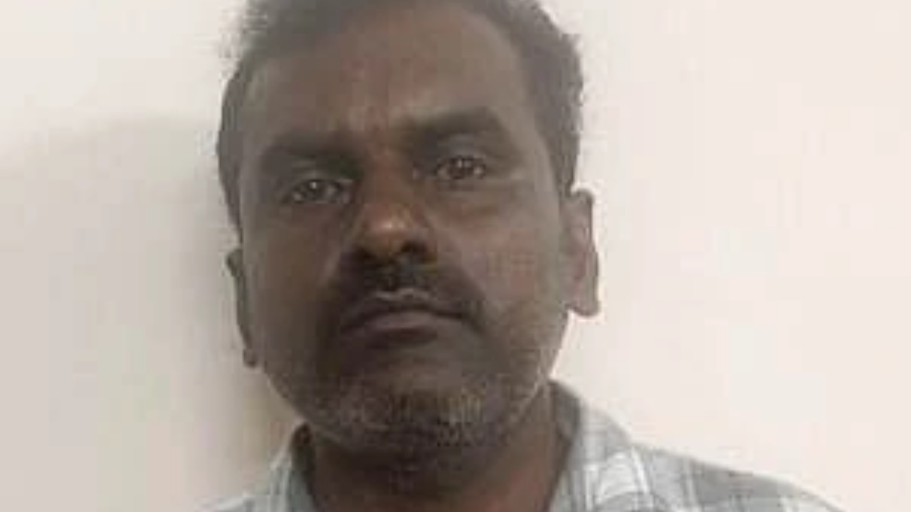 “என்னை நம்பி அதை செய்யுங்க…” 12 பேரை ஏமாற்றி கல்லா கட்டிய நபர்…. வெளியான அதிர்ச்சி தகவல்கள்….!!