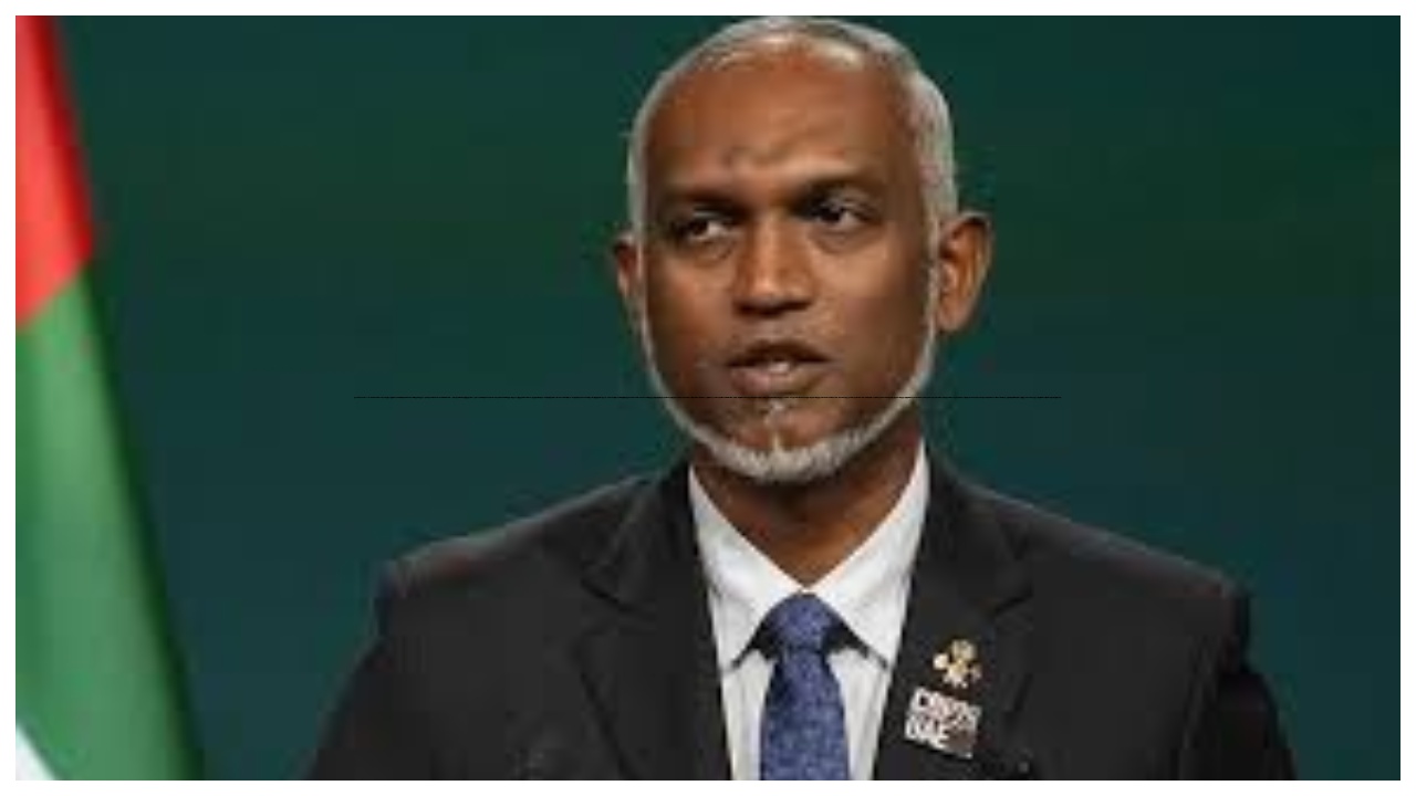 அடேங்கப்பா…! 15 மணி நேரம் தொடர்ந்து பேட்டி… உக்ரைன் அதிபரின் சாதனையை முறியடித்த மாலத்தீவு அதிபர்…!!