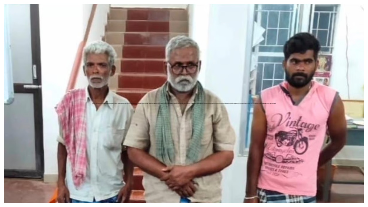 “15 முதல் 20 ஆயிரம்….” நாட்டு துப்பாக்கி தயாரித்த 3 பேர்… ஆக்ஷனில் இறங்கிய போலீசார்…!!