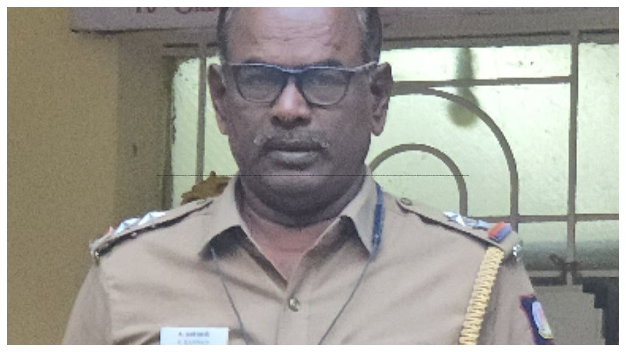 மணல் கொள்ளையில் ஈடுபட்ட இருவர்… புகார் அளித்தும் நடவடிக்கை எடுக்காத எஸ்.ஐ… அதிகாரியின் அதிரடி உத்தரவு…!!
