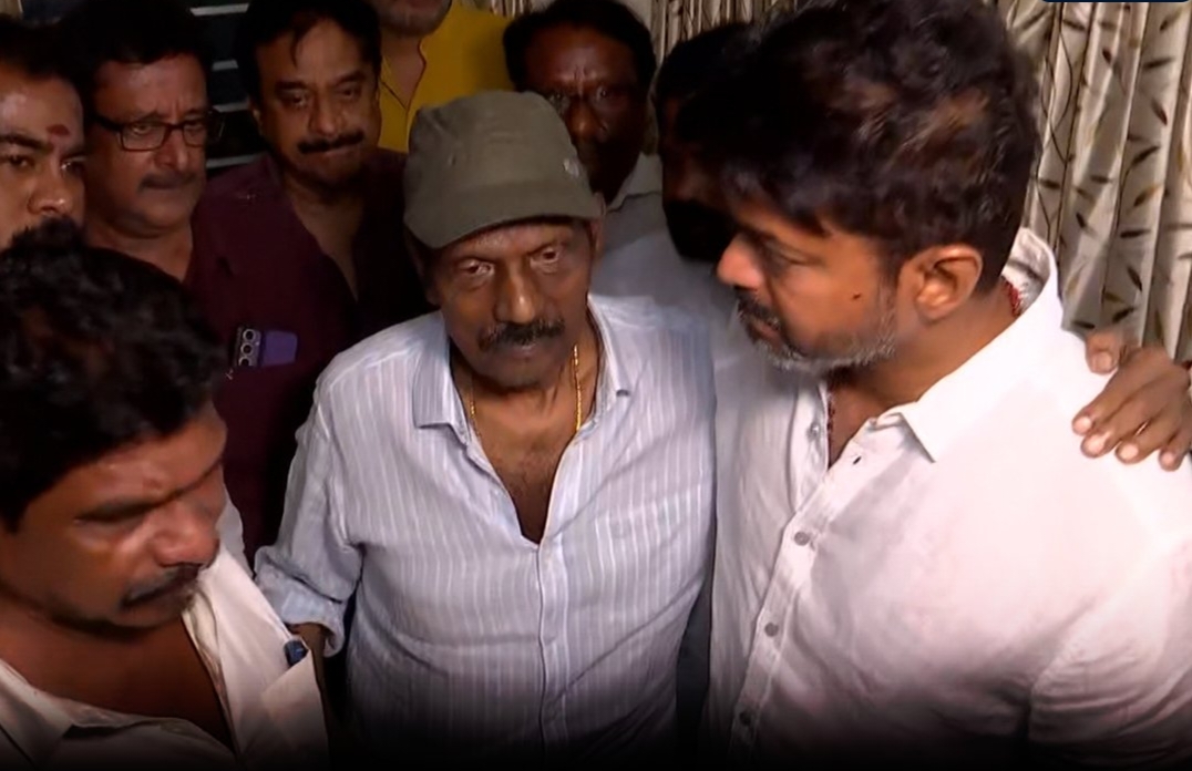 Breaking: நடிகர் கவுண்டமணியின் மனைவி சாந்தி மரணம்… தவெக தலைவர் விஜய் நேரில் சென்று அஞ்சலி…!!!