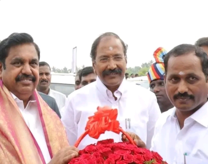 Breaking: ஓபிஎஸ்-க்கு ஷாக்.. மீண்டும் இபிஎஸ் டீமில் இணைந்த முன்னாள் எம்எல்ஏ..‌‌. குஷியில் அதிமுகவினர்.!