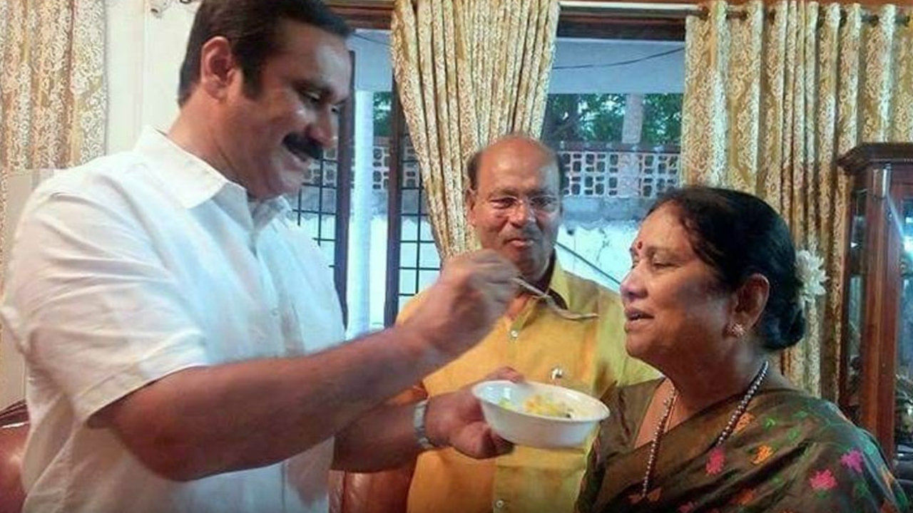 தாயின் மீது தாக்குதலா…? “சிறு துரும்பு கூட பட விட மாட்டேன்…” இந்த உலகிலேயே எனக்கு மிகவும் பிடித்த….. அன்புமணி ராமதாஸ் உருக்கம்….!!