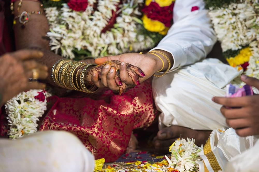 திருமணத்தில் மாப்பிள்ளை தாடி வைத்தால் திருமணத்திற்கு போக மாட்டோம்…. மீனவ கிராம மக்கள் எடுத்த வினோத முடிவு..!