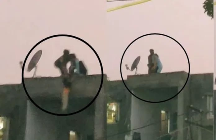 “பெற்ற குழந்தையை மாடியில் இருந்து தலைகீழாக தொங்கவிட்ட தாய்”… ஓடி வந்து உசுரை காப்பாற்றிய தந்தை… நெஞ்சை பதற வைக்கும் வீடியோ..!!!