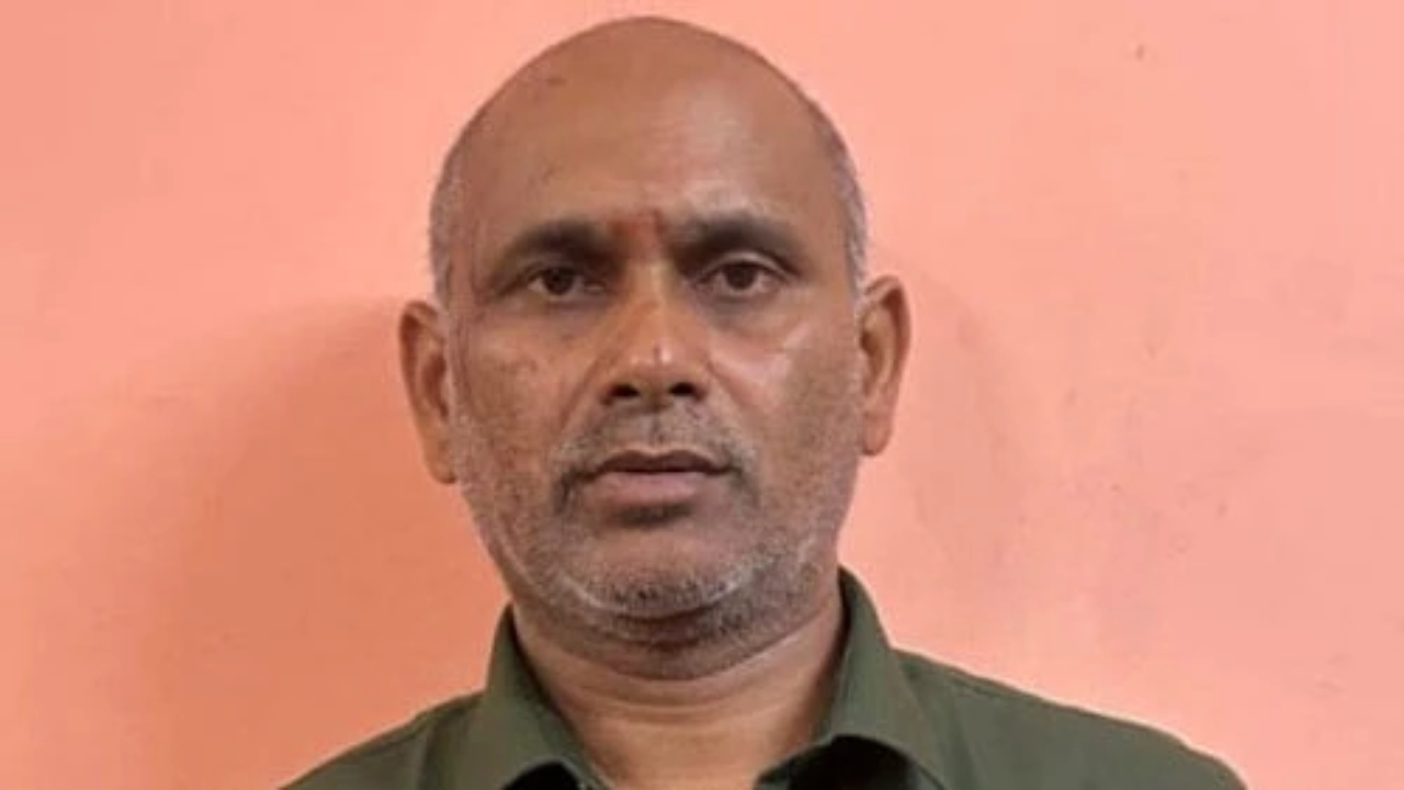 “மொத்தமும் போச்சே…” முதலாளி கொடுத்த பணத்தை திருடி உண்டியலில் போட்ட டிரைவர்…. பகீர் சம்பவம்….!!