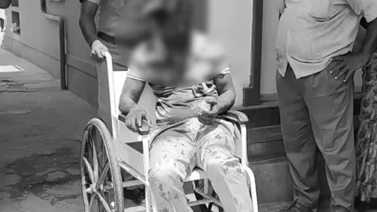 “எனக்கு கல்யாணம் நடக்கல….” ரத்தம் சொட்ட அலறிய மேட்ரிமோனி உரிமையாளர்…. வாலிபர் செய்த காரியம்…. போலீஸ் விசாரணை….!!