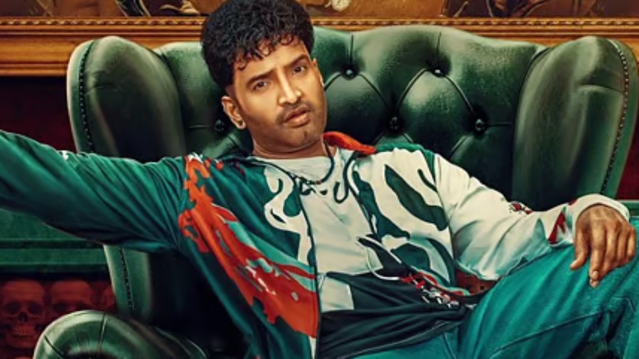பெருமாளை அவமதிக்கும் வகையில் பாடல்….! நடிகர் சந்தானம் மீது புகாரளித்த பாஜக வழக்கறிஞர்கள்…. அதிர்ச்சியில் படக்குழுவினர்….!!