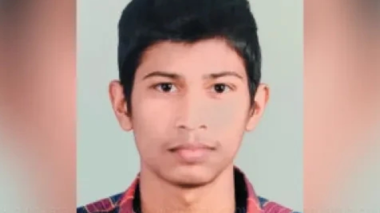 “ஒரு எம்பிபிஎஸ் சீட்டோட திரும்பி வருவேன்…” இது நானே எனக்கு கொடுத்த தண்டனை…. கடிதம் எழுதி வைத்துவிட்டு மாயமான மாணவர்…. தவிக்கும் பெற்றோர்….!!