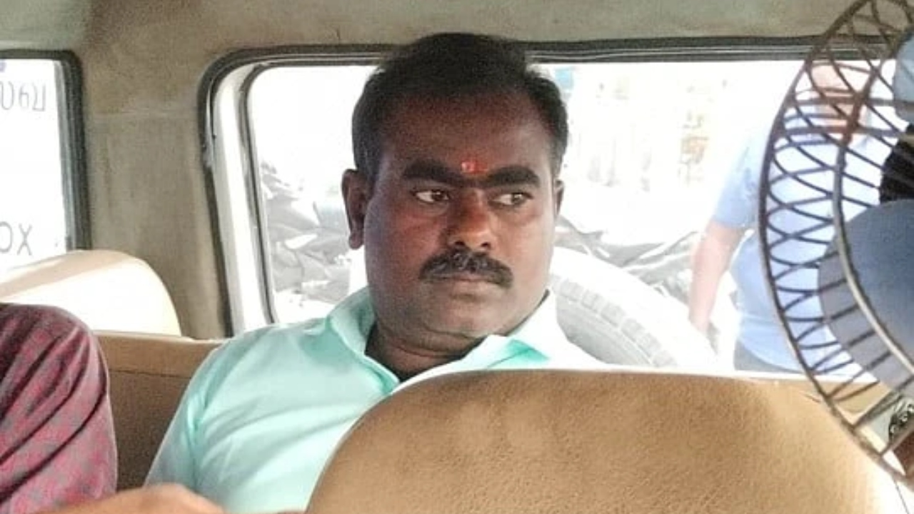 “2 முறை கேன்சல் ஆகிட்டு….” 3-வது முறையாக சென்ற ஆட்டோ டிரைவருக்கு ஷாக்…. வசமாக சிக்கிய அரசு ஊழியர்…. போலீஸ் அதிரடி….!!