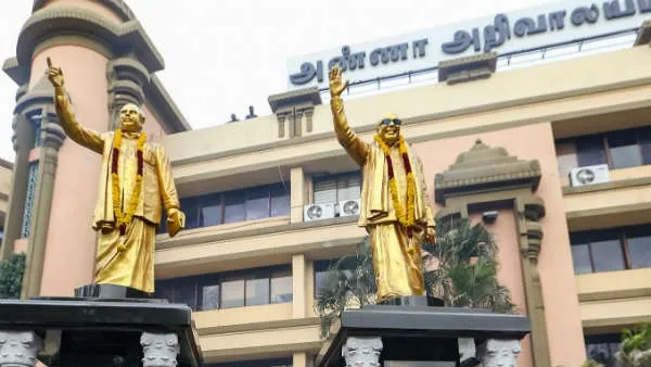 Breaking: சூடு பிடிக்கும் 2026 தேர்தல் களம்… “திமுக மாணவர் அணியில் திடீர் மாற்றம்”… வெளியான அதிரடி உத்தரவு..!!!