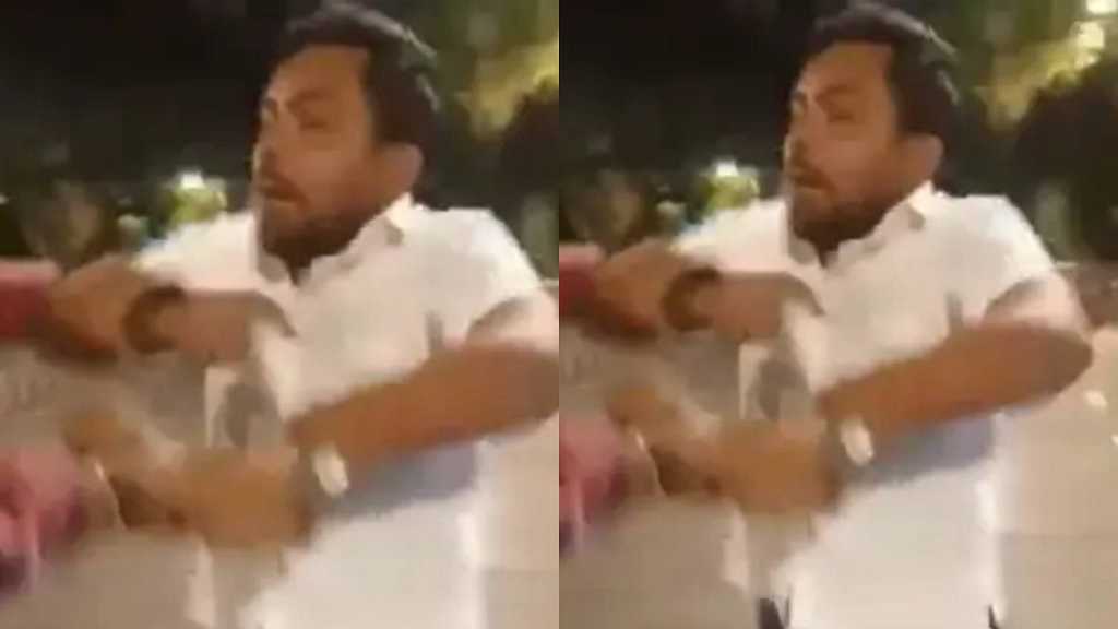 “5 நிமிஷம் லேட் ஆகிட்டு”.. மராத்தியில் பேச சொல்லி டாக்ஸி ஓட்டுநரை கொடூரமாக தாக்கிய பயணிகள்… வைரலாகும் அதிர்ச்சி வீடியோ…!!!