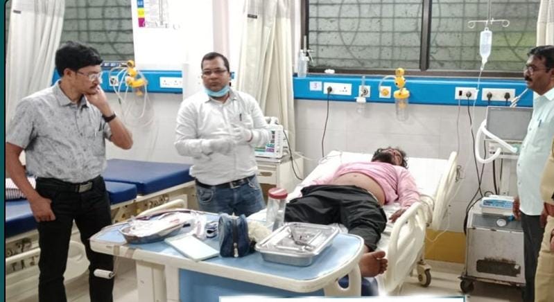 காதலில் ஏற்பட்ட பிரச்சனையால் தற்கொலை செய்து கொண்ட 19 வயது பெண்…. இடுகாட்டில் மது போதையில் காதலன் செய்த செயல்… பரபரப்பு சம்பவம்…!!!