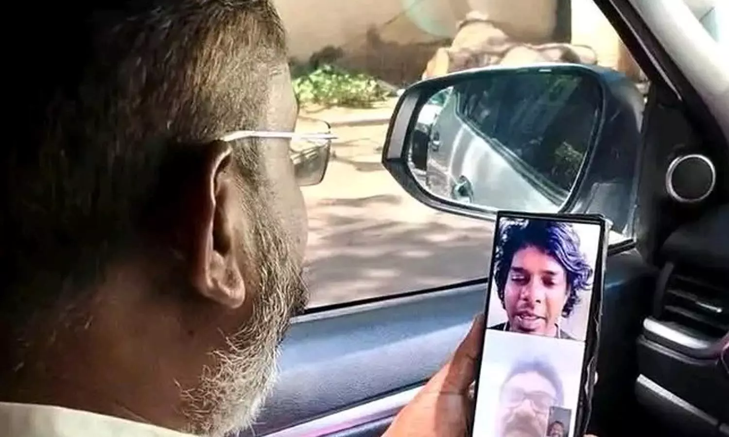 35 வருஷமா அரசியல்ல நாங்க பேசுனத 2 நிமிட பாடல்ல சொல்லிட்டீங்க… ராப் பாடகர் வேடனை வீடியோ காலில் பாராட்டிய திருமாவளவன்..!!