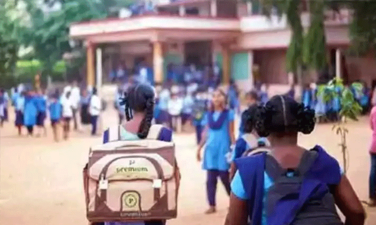 சென்னையில் பள்ளிகளுக்கு விடுமுறை… எப்போது தெரியுமா..? ஆட்சியர் அறிவிப்பு..!!