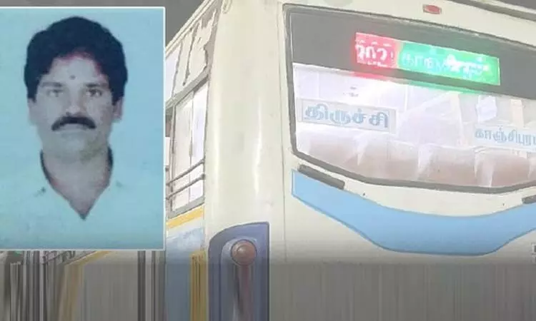 அடக்கடவுளே..! ஓடும் பேருந்தில் திடீரென சரிந்து விழுந்து உயிரிழந்த நடத்துனர்… இப்படியா ஆகணும்..? அதிர்ச்சியில் பயணிகள்…!!!