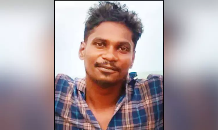 “குடும்பத்துல ரொம்ப கஷ்டம்”… வேலை தேடி அலைந்த 17 வயது சிறுவன்… இந்த நிலைமையில் கூட ஏமாற்றுவீங்களா… வாலிபர் செஞ்ச கொடுமை.!!