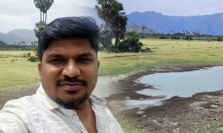 ஒரே நாளில் ட்ரெண்டான “உலகப் புகழ் கூமாபட்டியிலிருந்து”… விருதுநகர் முன்னாள் கலெக்டர் வெளியிட்ட வைரல்பதிவு…!!