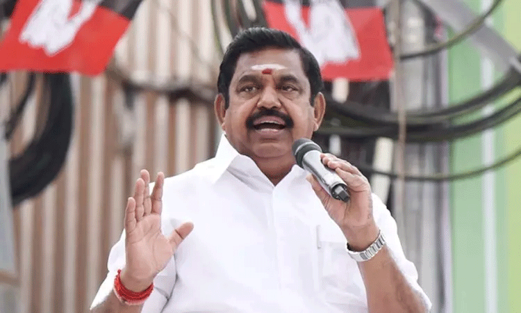 2026 தேர்தலில் அதிமுக தனிப்பெரும்பான்மையுடன் ஆட்சியமைக்கும்… எந்த கொம்பனாலும் அதிமுகவை  அழிக்க முடியாது… எடப்பாடி பழனிச்சாமி ஆவேசம்..!!!