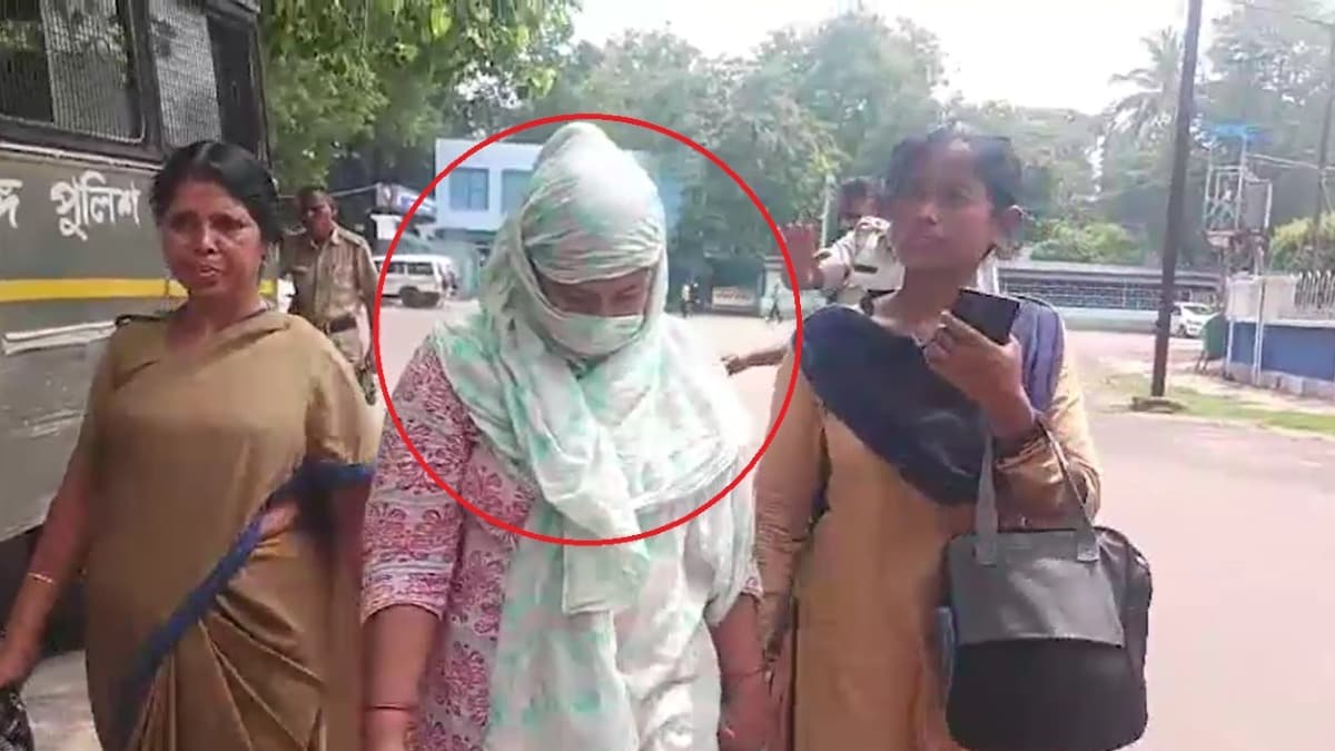 “தகாத உறவு”… அடிக்கடி உல்லாசம்.. மருமகனை கொன்று 3 துண்டுகளாக கூறு போட்ட அத்தை… வீட்டு சுவரில் சிமெண்ட் போட்டு புதைத்த கொடூரம்..!!!