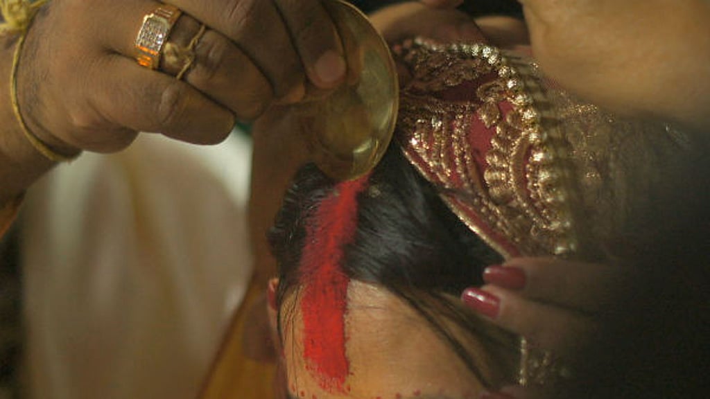 ஆசையா கல்யாணத்துக்கு வந்த மாப்பிள்ளை… அவருக்கு உடம்பில் பிரச்சனை இருக்கு… இறுதியில் நடந்த டிவிஸ்ட்..!!!