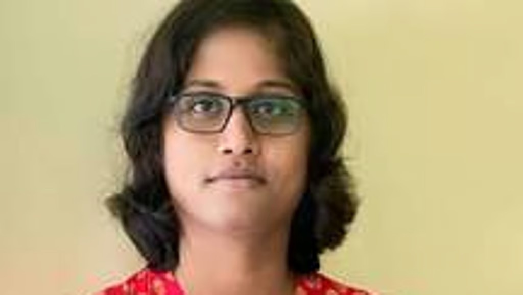 TNPSC சான்றிதழ், அரசு அடையாள அட்டை எல்லாம் போலி!…  திருமணத்திற்கு பிறகு தான் நிஜம் தெரிந்தது – நாமக்கலில் அதிர்ச்சி சம்பவம்..!!