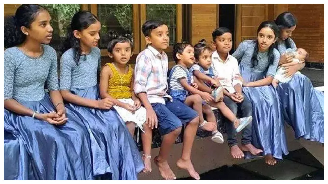 மகராசி…! பள்ளிக்கு செல்லும் 9 பிள்ளைகள்…. “கடவுள் கொடுத்த பரிசுங்க…” பூரித்து போன பெற்றோர்…!!