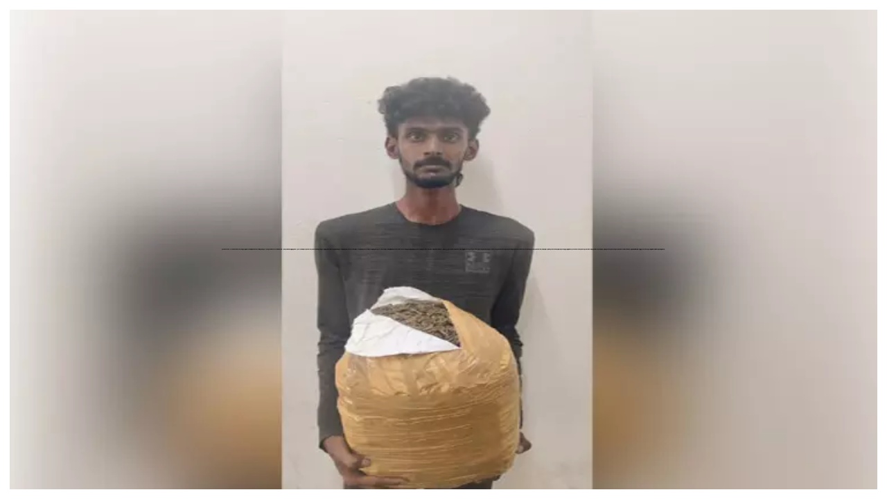 “அதிக விலைக்கு வாங்கி விற்பனை…” சோதனையில் சிக்கிய வாலிபர்…. ஆக்ஷனில் இறங்கிய போலீஸ்….!!