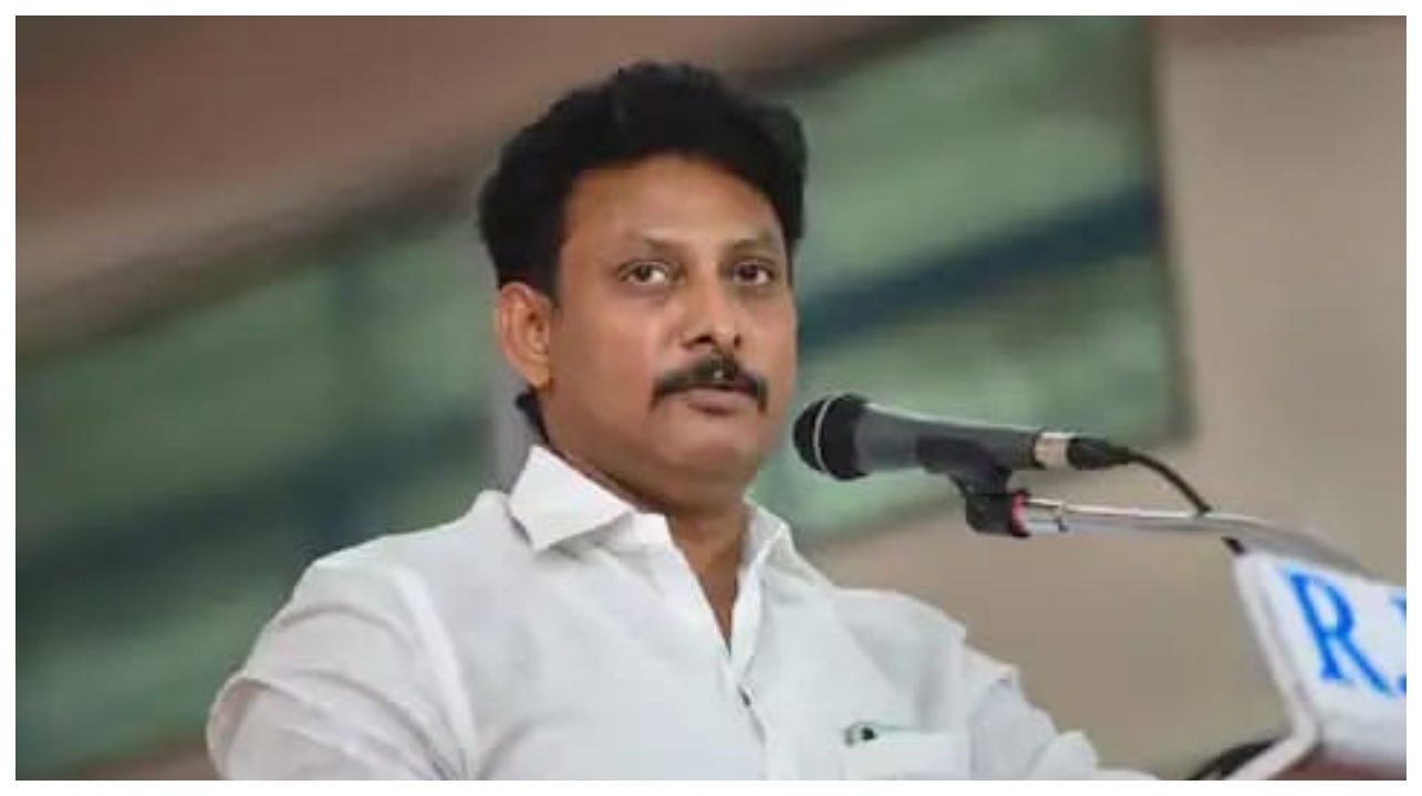 அதிக கட்டணம் வசூலிக்க கூடாது… தனியார் பள்ளிகளுக்கு எச்சரிக்கை விடுத்த அமைச்சர் அன்பில் மகேஷ்…!!!