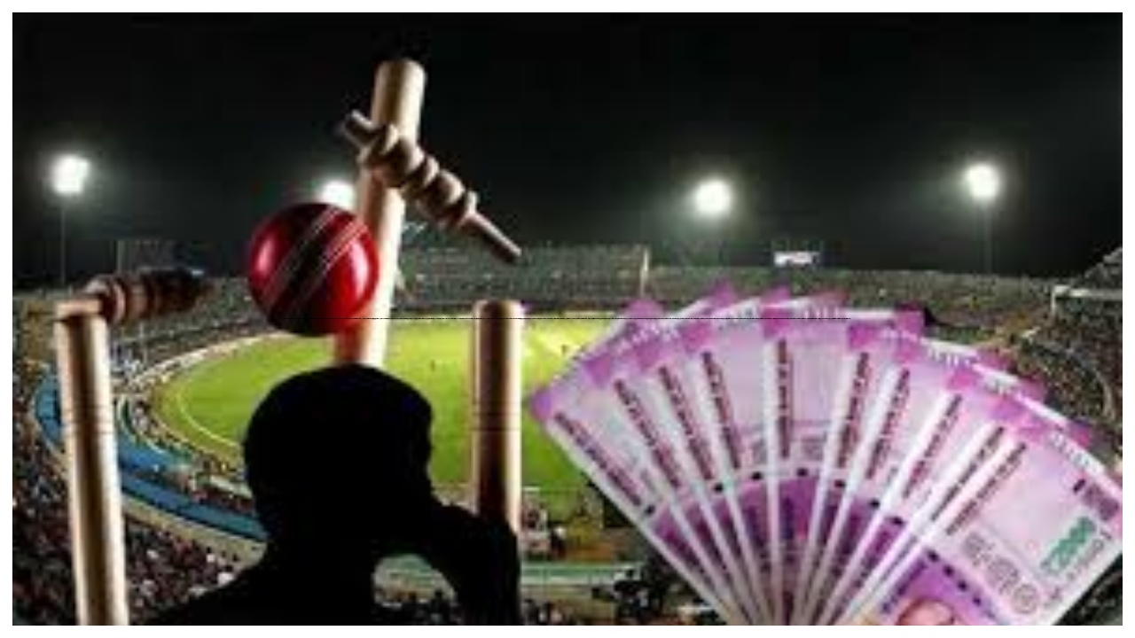 “குறைந்த தொகைக்கு லாபம் அதிக தொகைக்கு நஷ்டம்…” ஐபிஎல்-ஐ வைத்து தில்லாலங்கடி வேலை பார்த்த வாலிபர்… தட்டி தூக்கிய போலீஸ்…!!