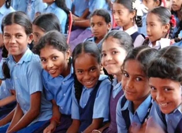 சூப்பர்…!! தமிழகத்தில் இன்று இந்த மாவட்டத்திற்கு விடுமுறை… பள்ளி கல்லூரிகள் செயல்படாது… ஆட்சியர் அறிவிப்பு..!!