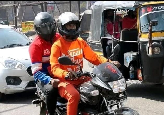 இனி ஒன்னு இல்ல… இரண்டு… புது பைக் வாங்கினால் 2 ஹெல்மெட் இலவசம்… மத்திய போக்குவரத்து துறையின் அசத்தல் அறிவிப்பு…!!