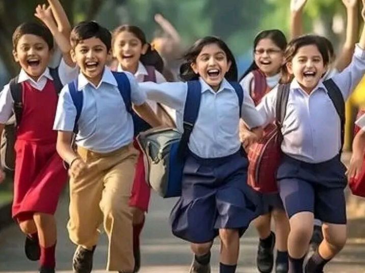 தமிழகத்தில் நாளை இந்த மாவட்டத்திற்கு விடுமுறை… “பள்ளி, கல்லூரிகள் செயல்படாது”.. ஆட்சியர் அறிவிப்பு..!!!!