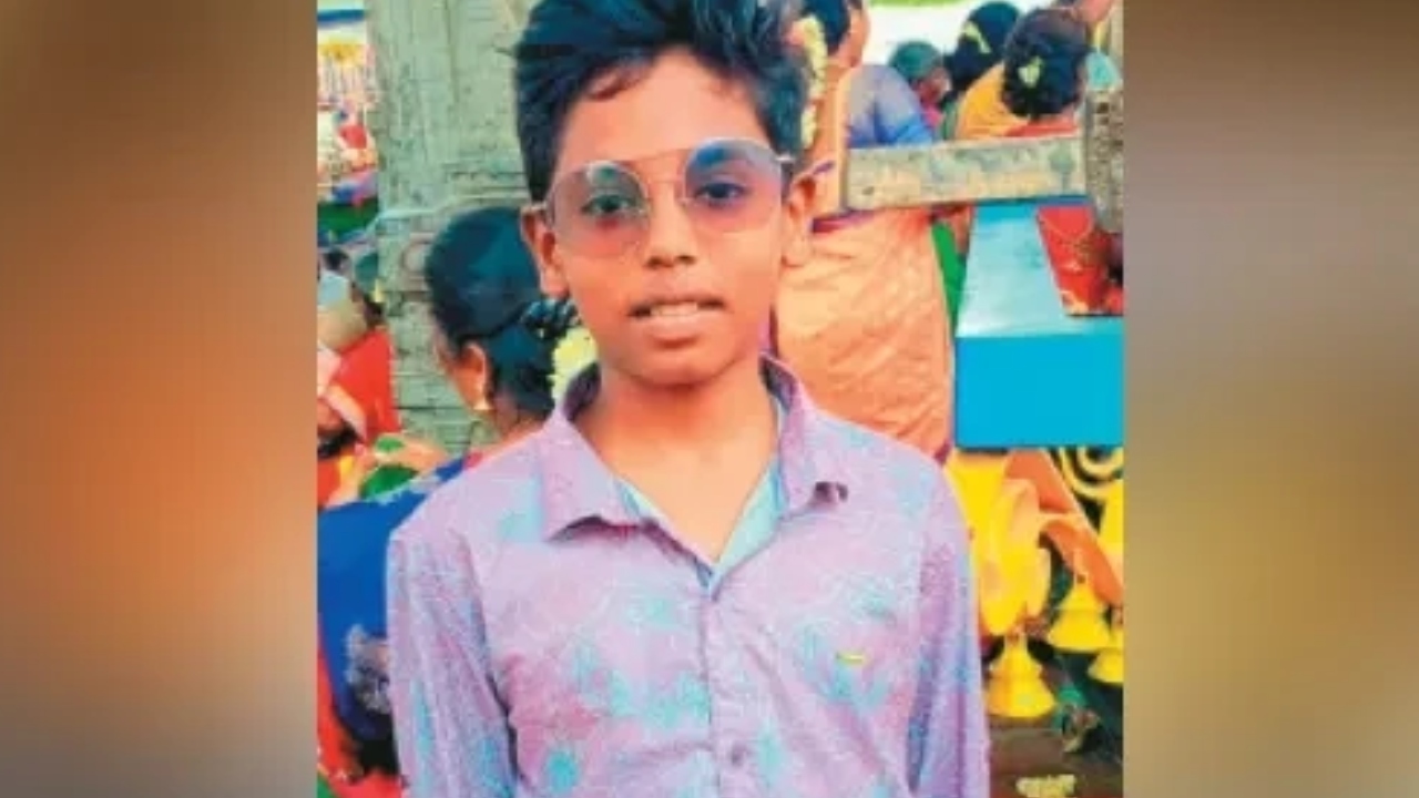 “ஆசையாக சிக்கன் பிரைட் ரைஸ் சாப்பிட்ட மாணவன்….” நள்ளிரவில் 4 முறை வாந்தி எடுத்து…. கடைசியில் நடந்த சோகம்…. கதறும் குடும்பத்தினர்…. பகீர்….!!