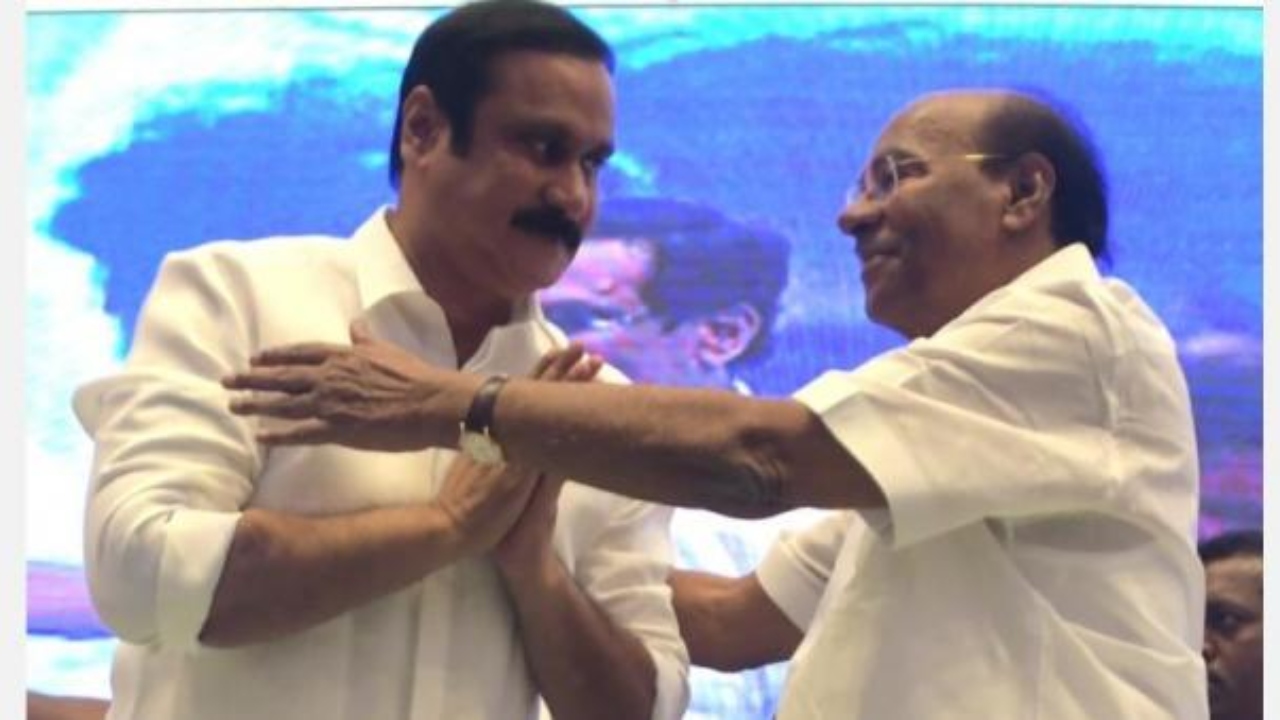 FLASH: “என் மீது கோபம் இருந்தால் என்னை மன்னித்து விடுங்க…” மேடையில் பகிரங்கமாக மன்னிப்பு கேட்ட அன்புமணி ராமதாஸ்….!!