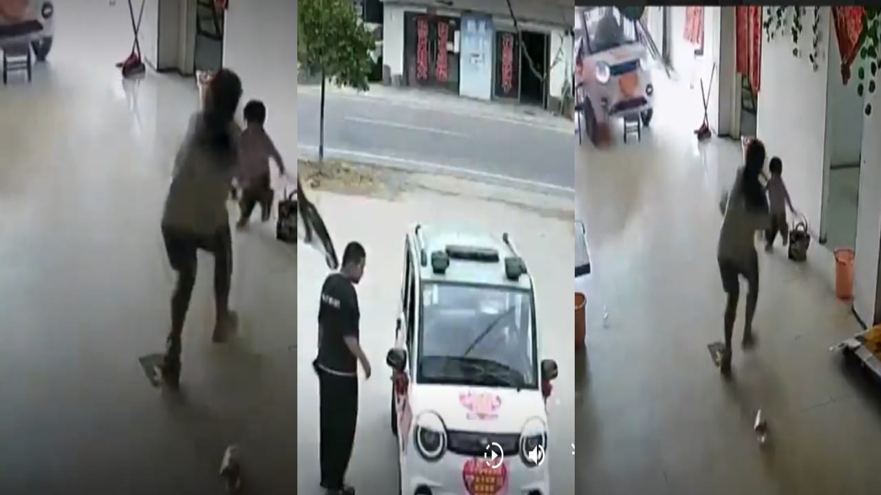 திக் திக் நிமிடங்கள்…! ஹோட்டலுக்குள் புகுந்த கார்… நொடியில் தங்கையை காப்பாற்றி தூக்கி சென்ற சிறுமி…. அதிர்ச்சியூட்டும் வீடியோ…!!