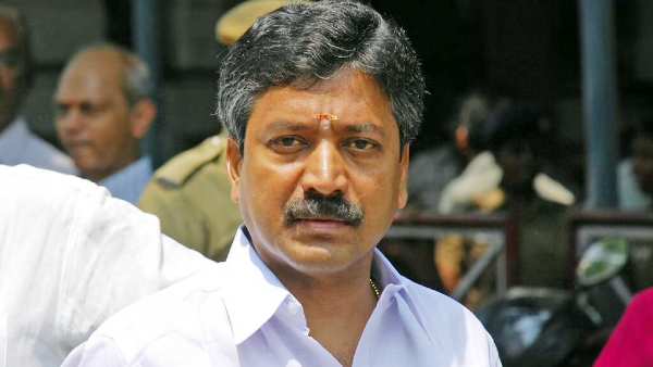 BREAKING: அதிமுக முன்னாள் அமைச்சர் சி.வி.சண்முகத்தை கொலை செய்ய முயற்சித்த வழக்கு…. பாமகவினர் 15 பேரை விடுதலை செய்து நீதிமன்றம் உத்தரவு….!!