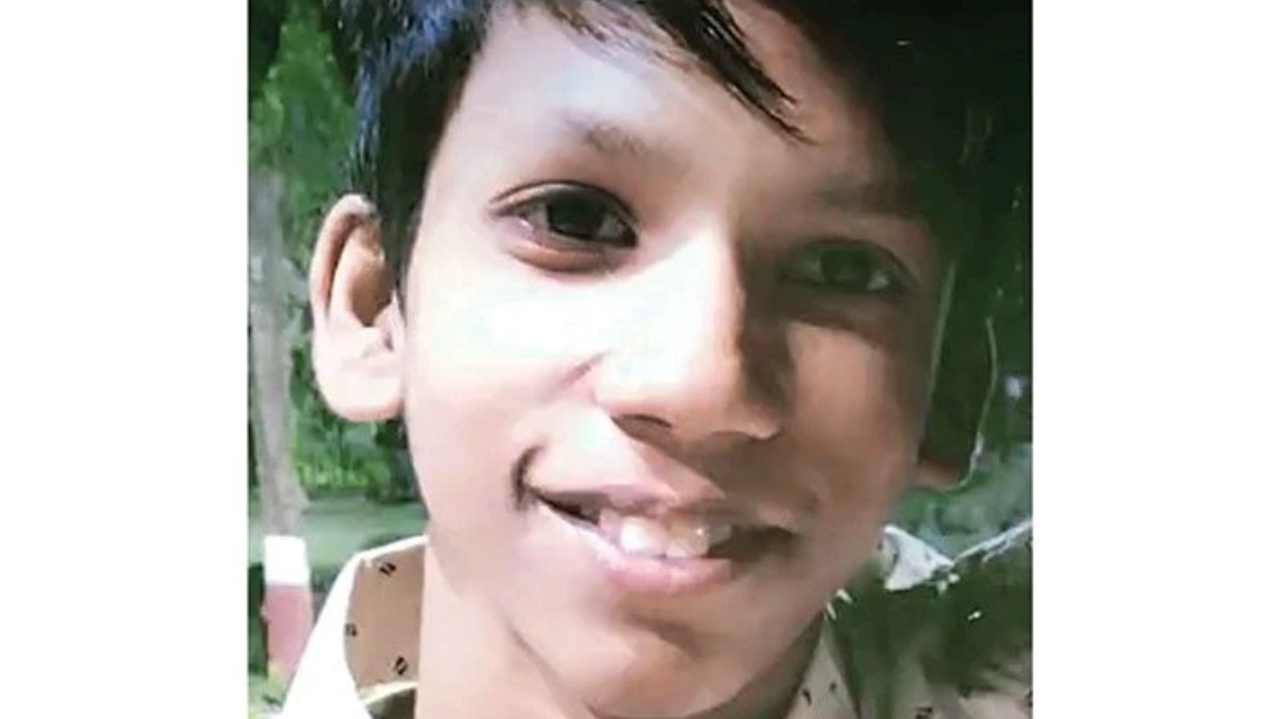 “தனியாக இருந்த 8-ஆம் வகுப்பு மாணவர்…” கேக் வாங்க சென்ற பெற்றோர்… பிறந்தநாளில் உயிரை விட்ட சோகம்…. பகீர் சம்பவம்….!!