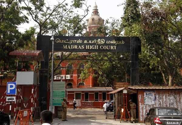 பள்ளி, விமான நிலையங்களை தொடர்ந்து சென்னை உயர்நீதிமன்றத்திற்கு வெடிகுண்டு மிரட்டல்…. பரபரப்பு சம்பவம்…!!!